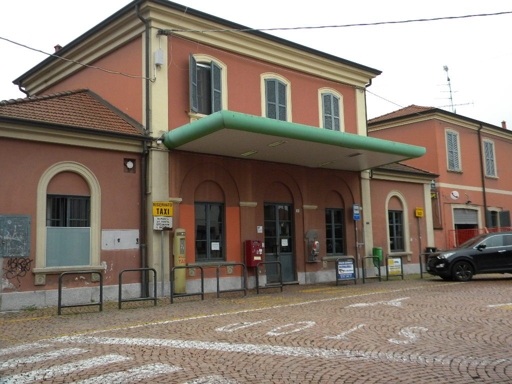 Stazione Ferroviaria FNM